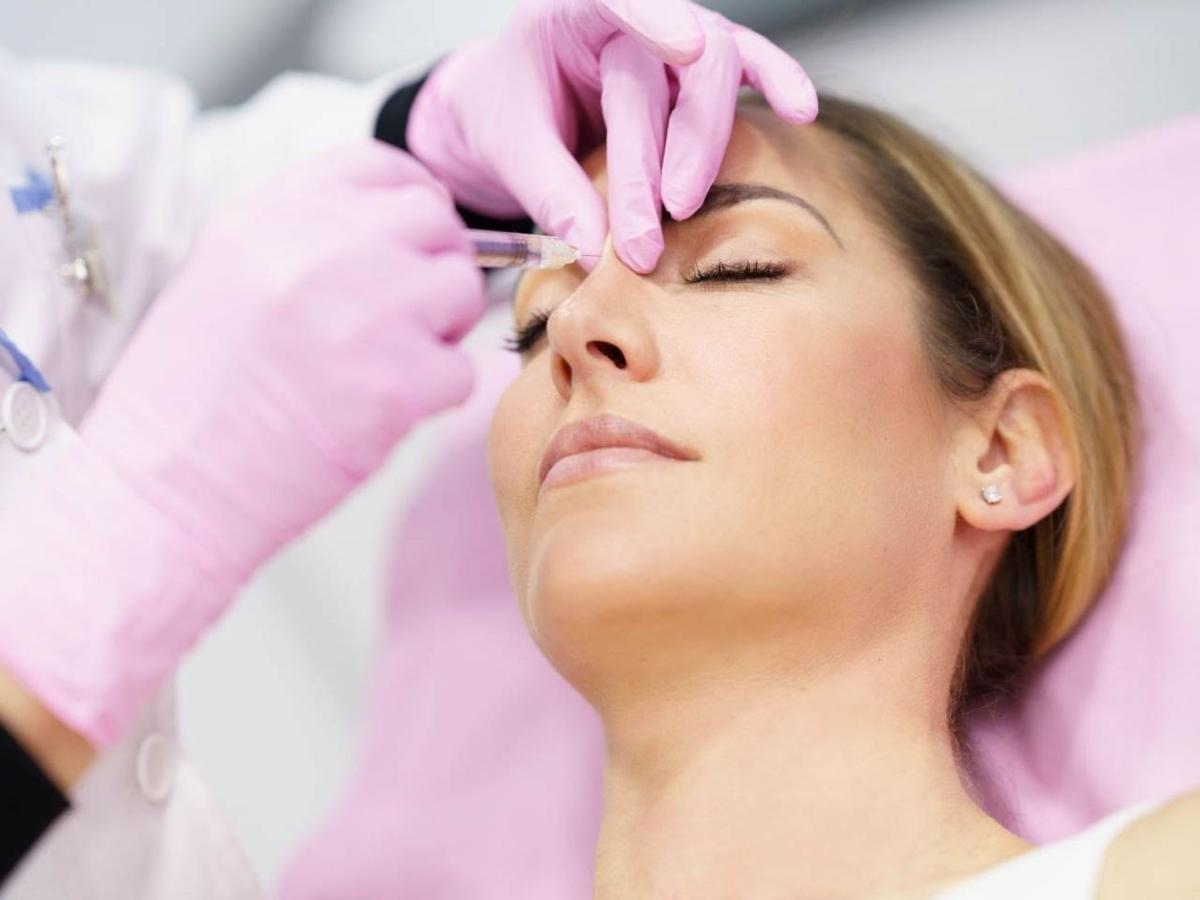 Botox, relleno de ácido hialurónico, inyectables en microgotas de ácido hialurónico e inyectables bioestimulantes